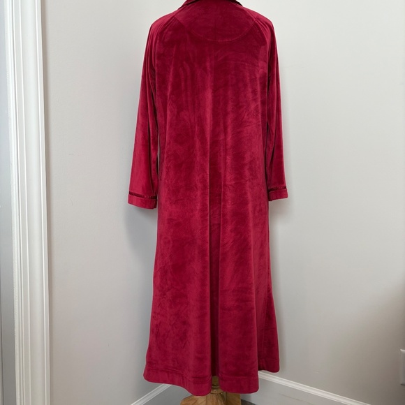 Eileen West Burgundy Red Velour Zip Robe - S/M - Picture 2 of 15